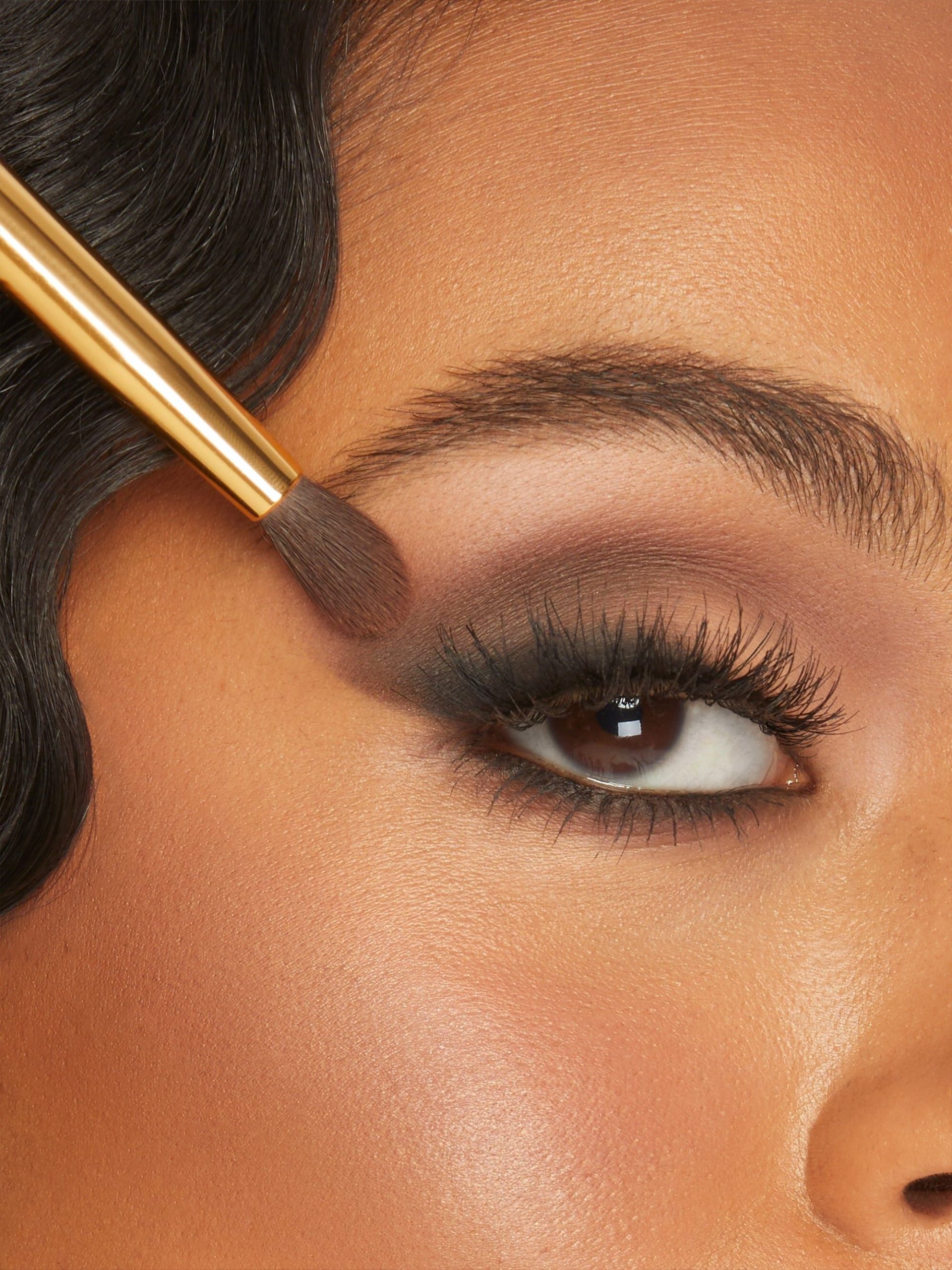 common__1742-1742-tapered-blending-eyeshadow-brush-ALT-2__05.jpg