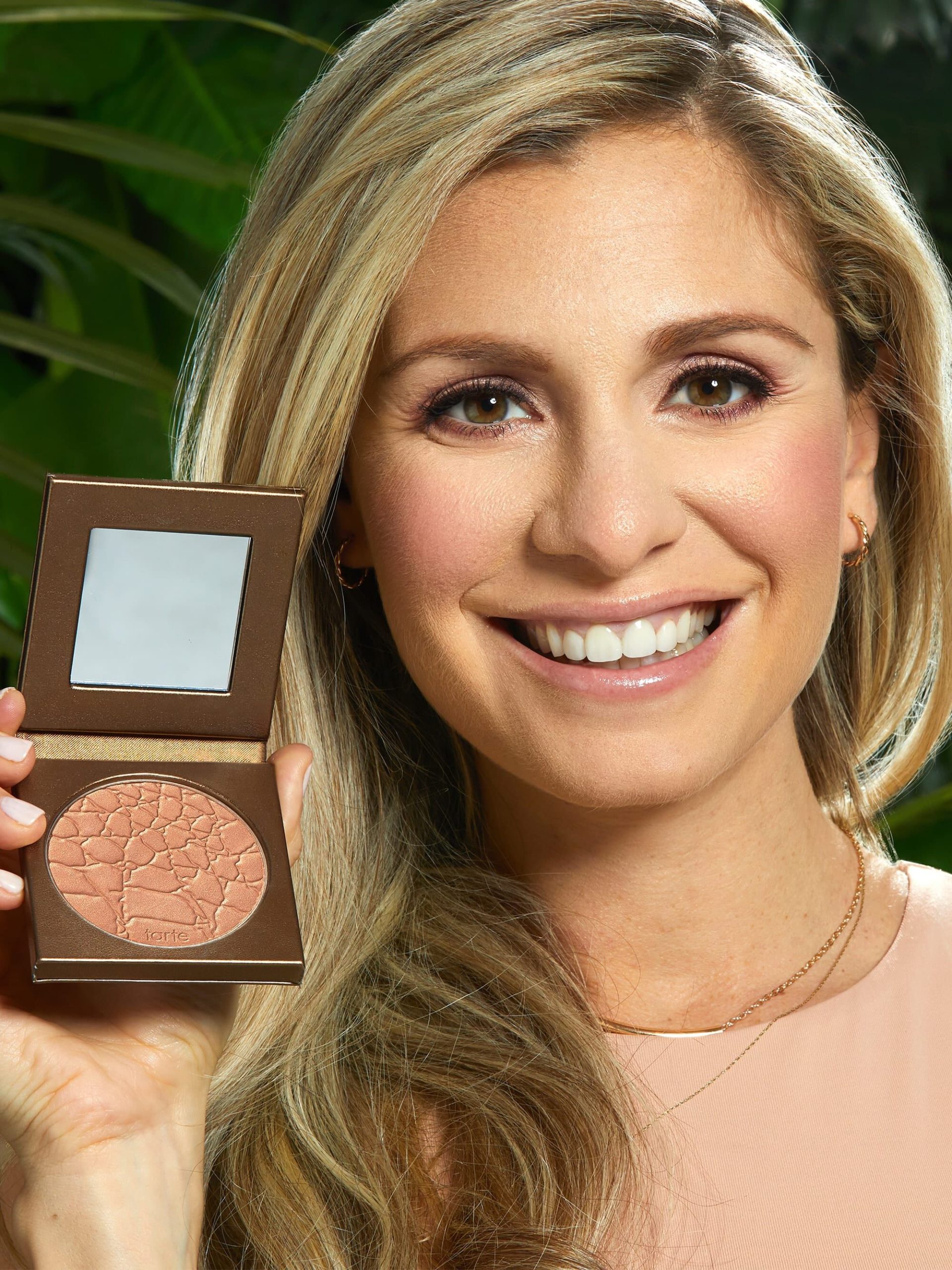 common__1776-27-Amazonian-clay-waterproof-bronzer-park-ave-princess-ALT-3__05.jpg