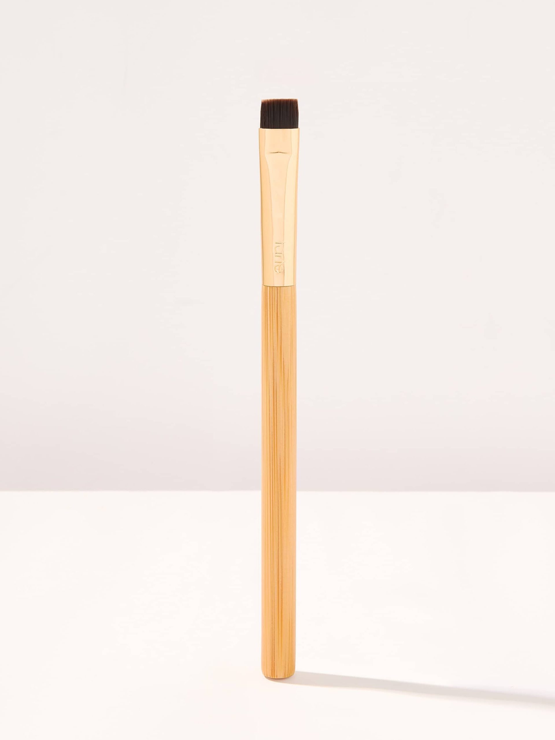 common__1851-1851-flat-precision-brush-MAIN__01.jpg