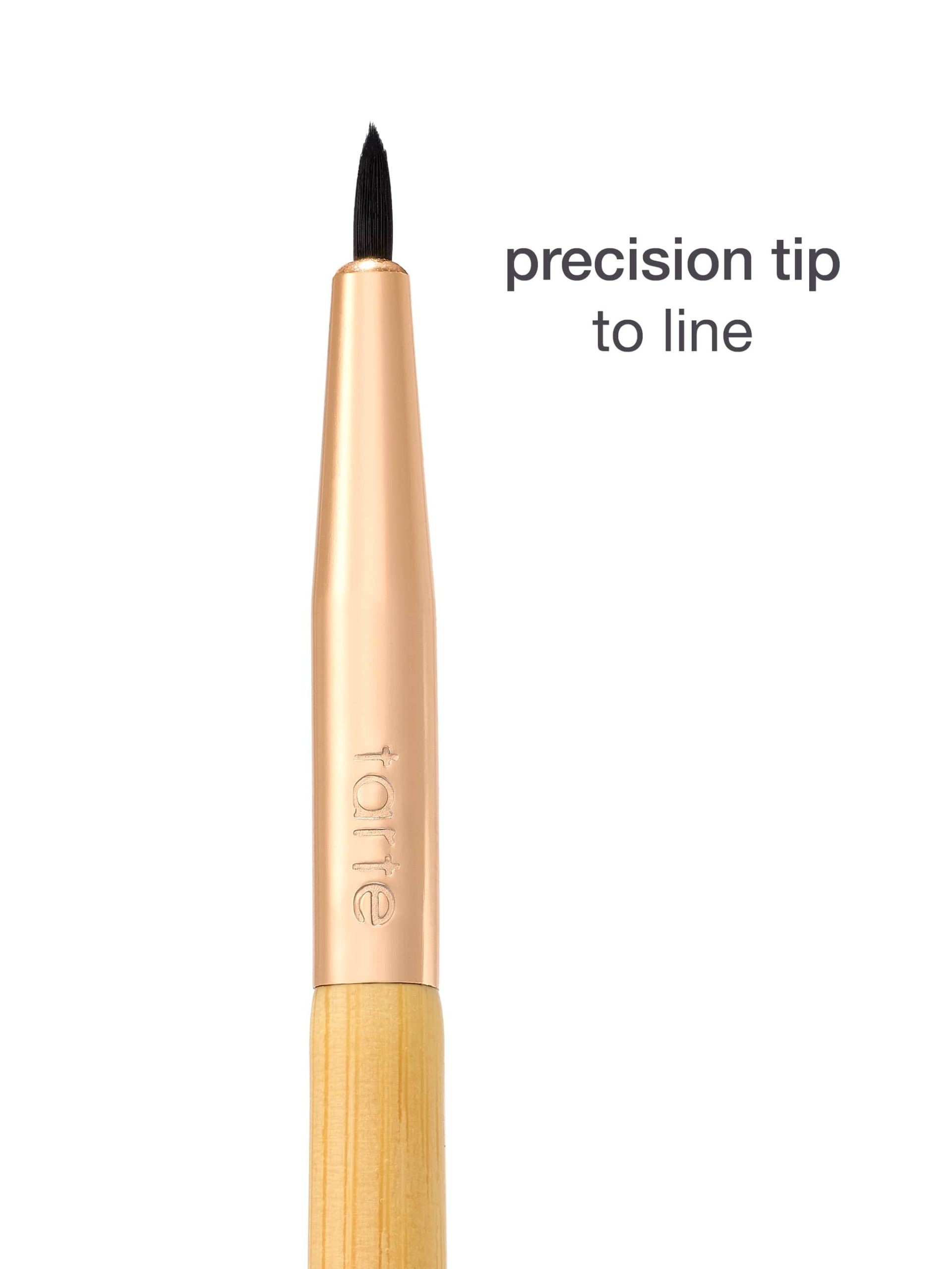 common__double-ended-shadow-liner-brush__03.jpg