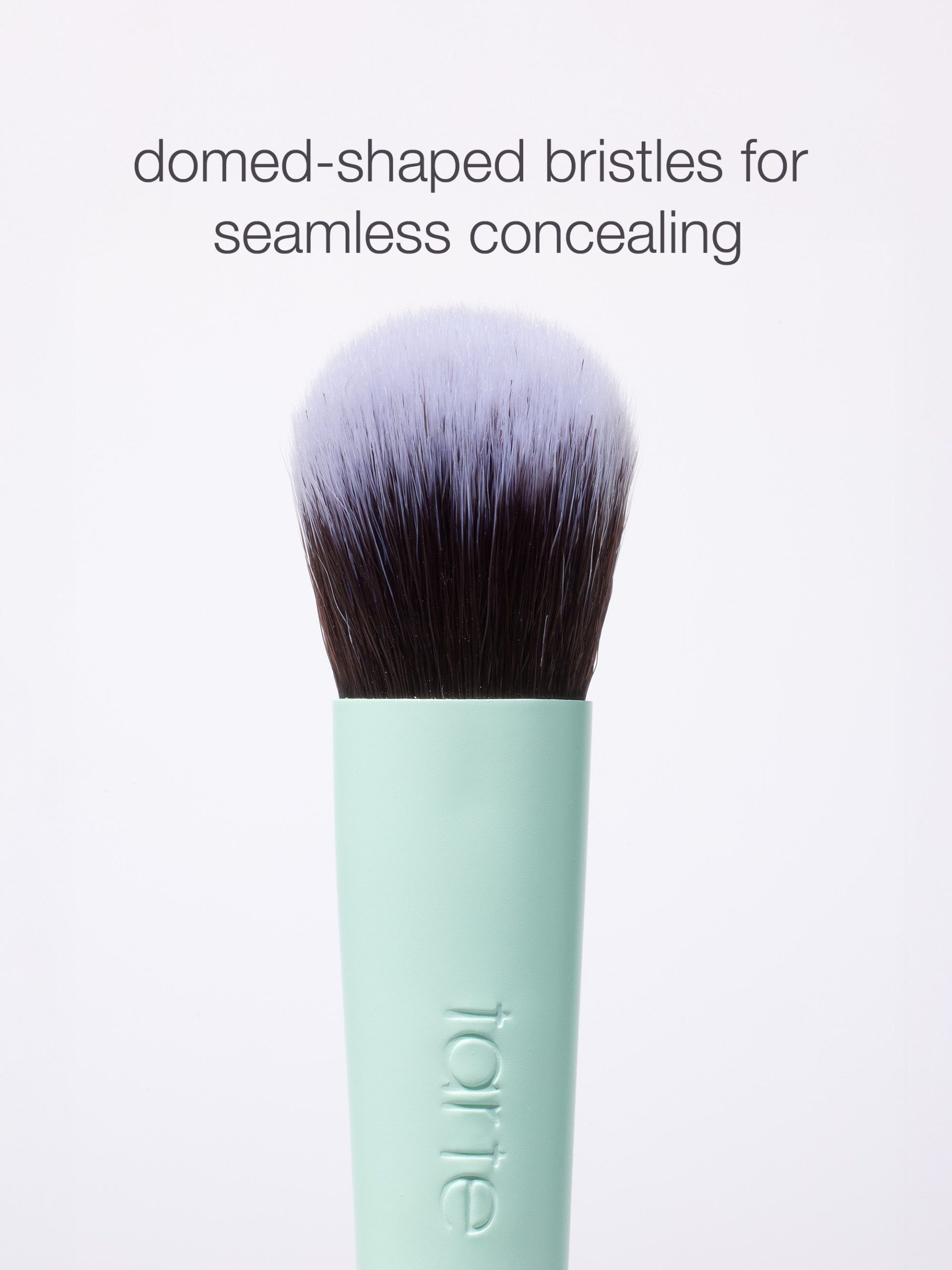 common__fluffy-concealer-brush__02.jpg