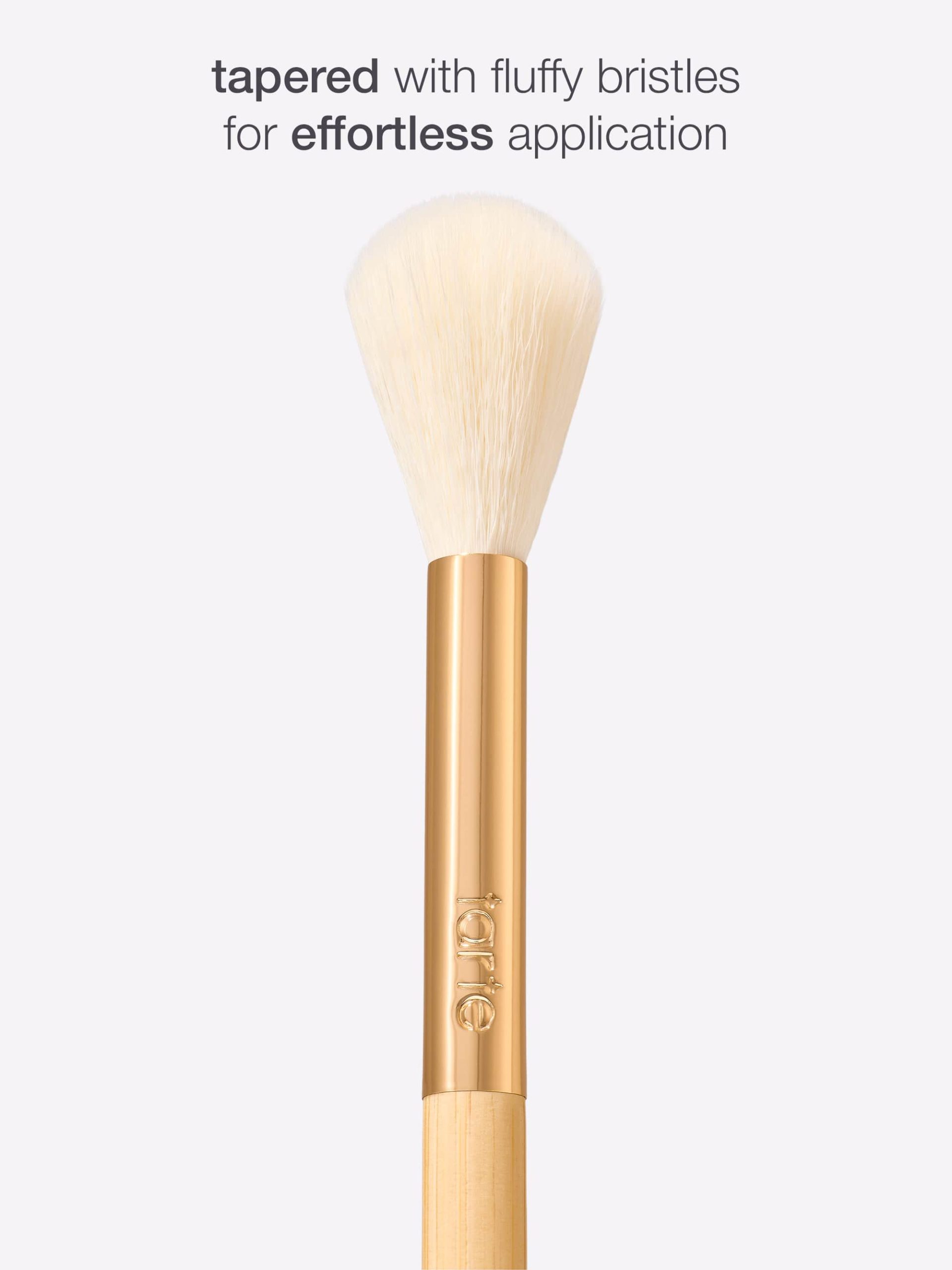 common__glow-wardrobe-brush__02.jpg