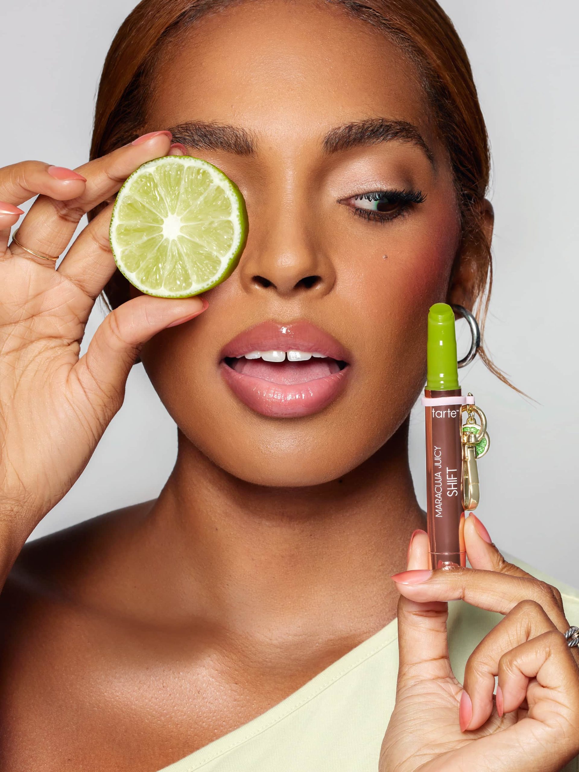 common__limited-edition-lime-tartelette_-XL-tubing-mascara__02.jpg