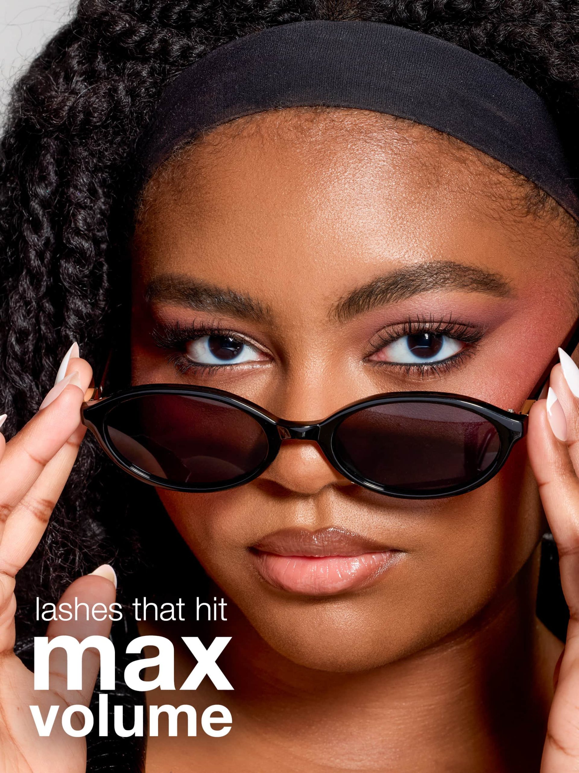 common__waterproof-maneater-mascara__06.jpg