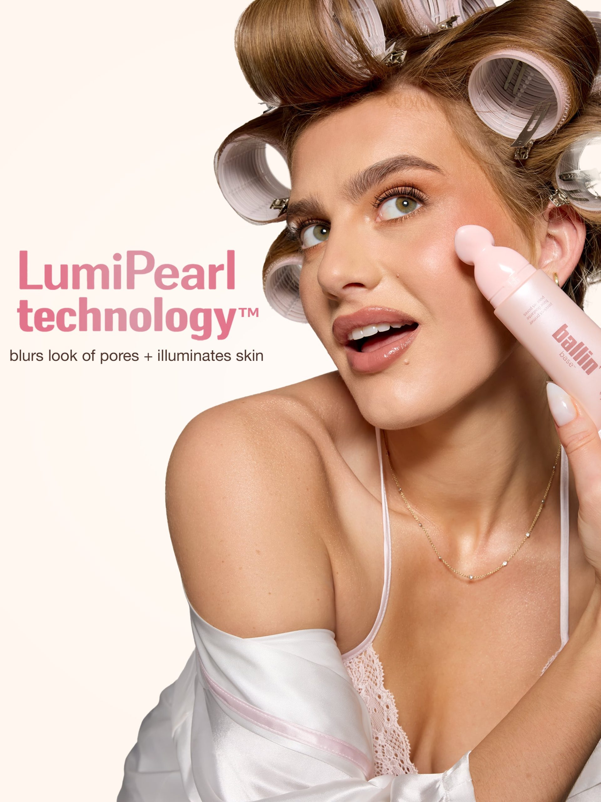 unique__197689057507__travel-size-ballin-base-poreless-glow-primer-pearl__03.jpg