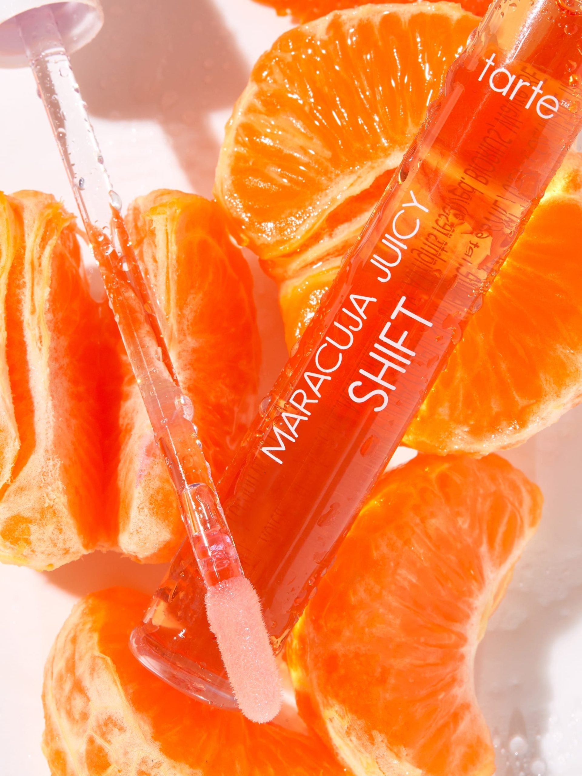 unique__846733097722__maracuja-juicy-lip-and-cheek-shift-clementine__03.jpg