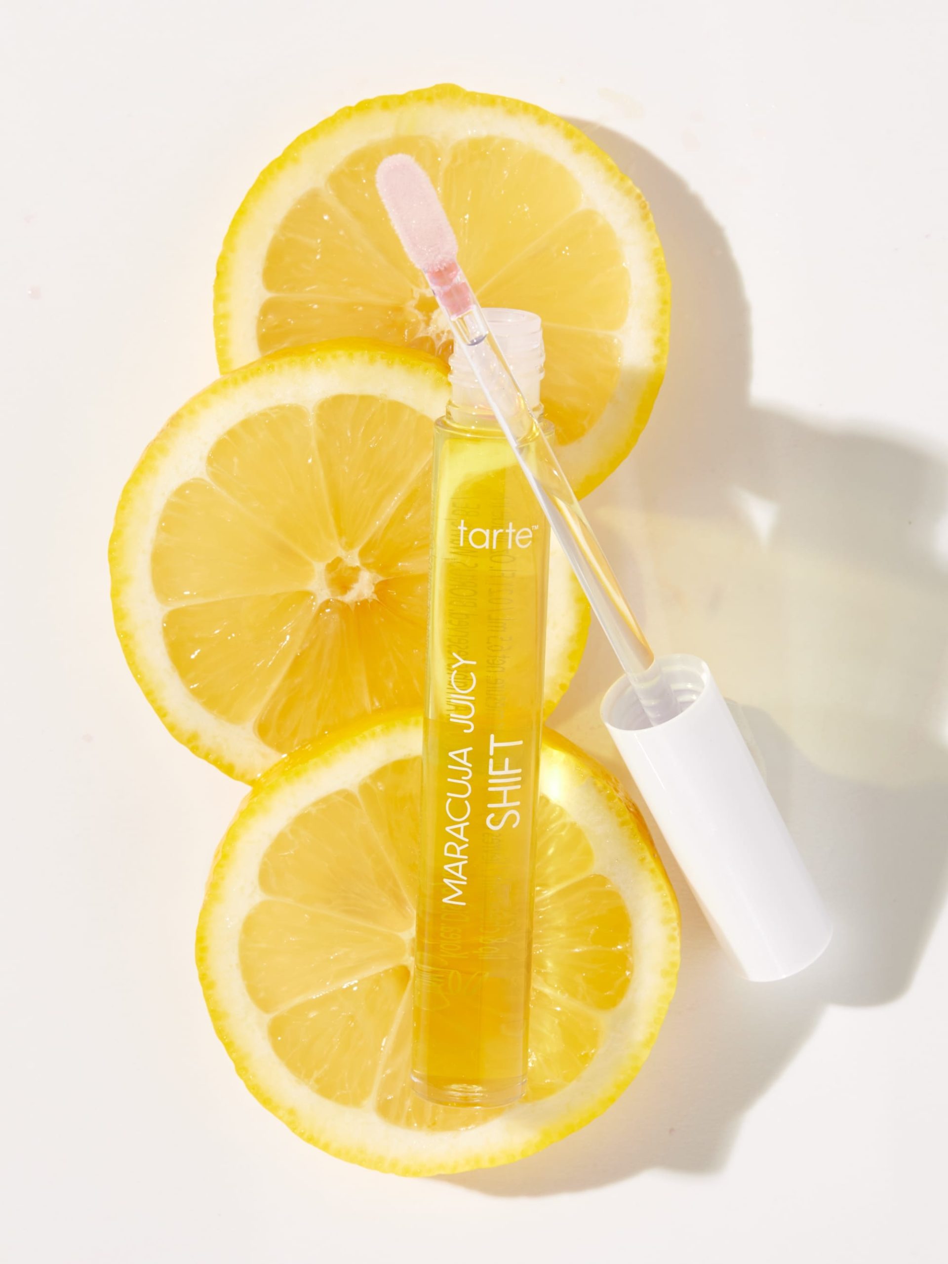 unique__846733099177__maracuja-juicy-lip-and-cheek-shift-lemon__03.jpg